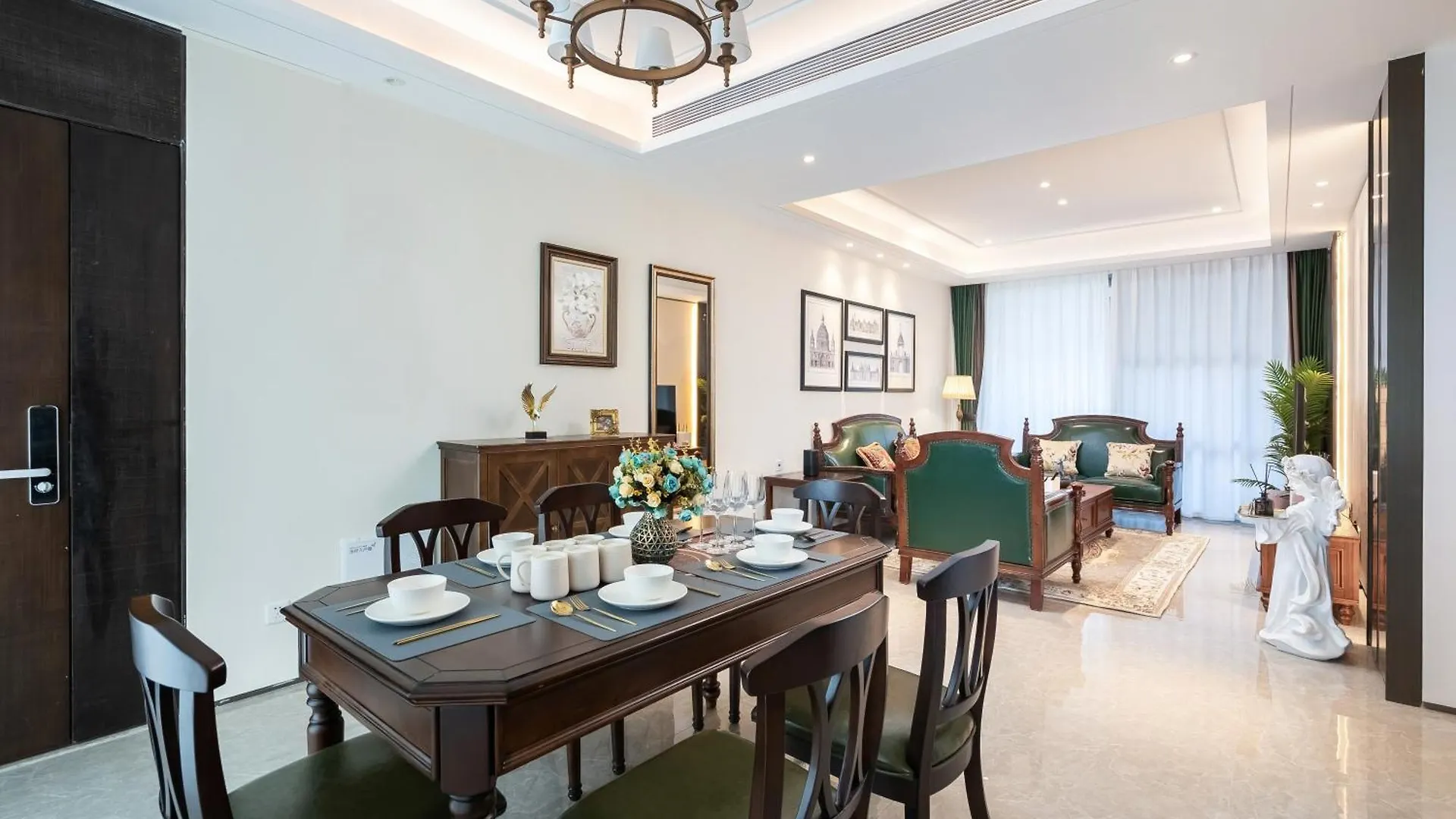 Comfortable Three-Bedroom And One-Living Room Garden View Suite - Kitchen - Living Room - Balcony - Refrigerator And Washing Machine Sanya 0*,  China